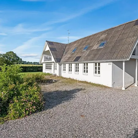 Pauna - 2-5km From The Sea By Interhome Ørsted