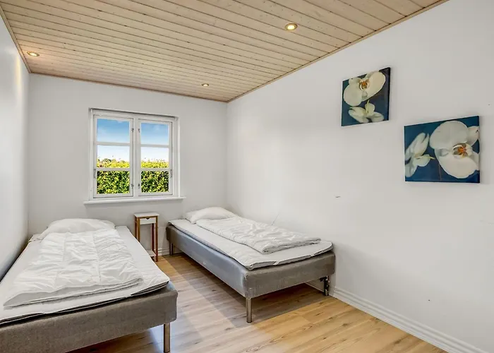 Pauna - 2-5km From The Sea By Interhome